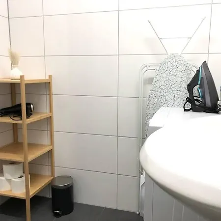 Apartament Lime Homes: Kueche, Balkon, Netflix